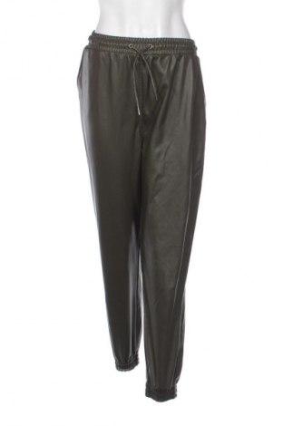 Дамски панталон Cropp, Размер M, Цвят Зелен, Цена 3,57 €