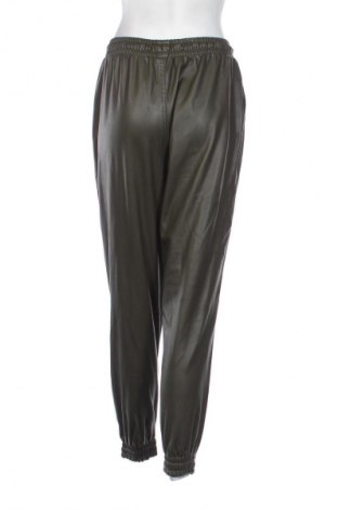 Дамски панталон Cropp, Размер M, Цвят Зелен, Цена 3,57 €