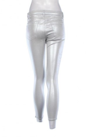 Dámské kalhoty  J Brand, Velikost M, Barva Vícebarevné, Cena  289,00 Kč