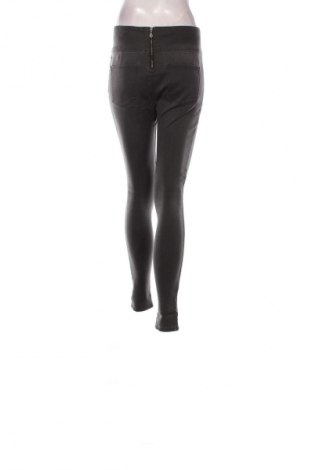 Damskie spodnie Pieces, Rozmiar M, Kolor Szary, Cena 11,99 zł