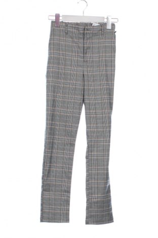 Dámské kalhoty  Pull&Bear, Velikost XXS, Barva Vícebarevné, Cena  109,00 Kč