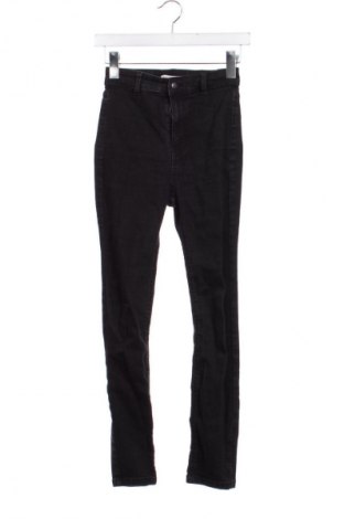 Damskie spodnie Pull&Bear, Rozmiar XXS, Kolor Czarny, Cena 27,40 zł