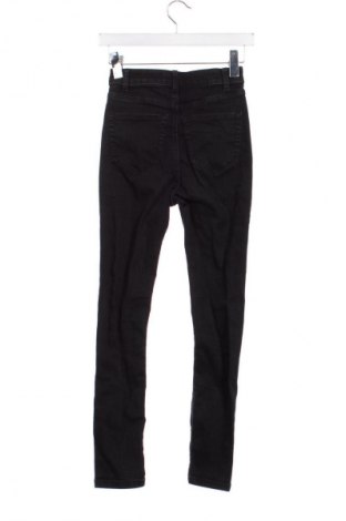 Damskie spodnie Pull&Bear, Rozmiar XXS, Kolor Czarny, Cena 27,40 zł