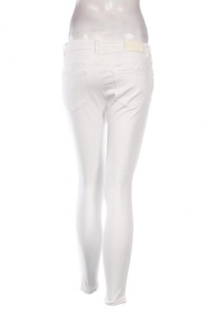 Dámské kalhoty  Stradivarius, Velikost M, Barva Bílá, Cena  109,00 Kč