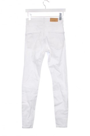 Damskie spodnie Stradivarius, Rozmiar XXS, Kolor Biały, Cena 16,99 zł