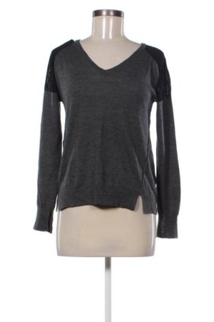 Дамски пуловер Gerard Darel, Размер S, Цвят Сив, Цена 33,74 €