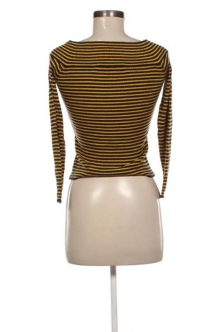 Pulover de femei Guess, Mărime M, Culoare Multicolor, Preț 162,99 Lei