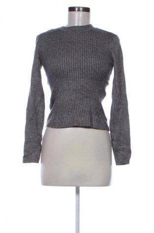 Дамски пуловер H&M Divided, Размер S, Цвят Сив, Цена 2,55 €