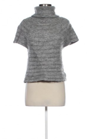 Dámský svetr Me & Me, Velikost S, Barva Šedá, Cena  99,00 Kč