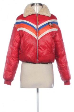 Dámská bunda  Bershka, Velikost S, Barva Červená, Cena  699,00 Kč