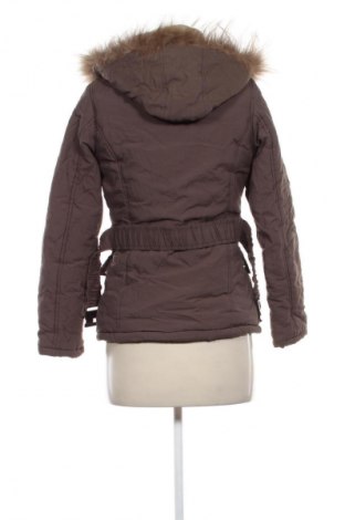 Dámska bunda  Beyond, Veľkosť S, Farba Zelená, Cena  4,95 €