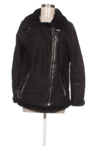 Dámská bunda  Pull&Bear, Velikost S, Barva Černá, Cena  559,00 Kč