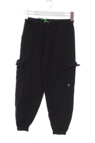 Dziecięce spodnie sportowe Sinsay, Rozmiar 8-9y/ 134-140 cm, Kolor Czarny, Cena 52,05 zł