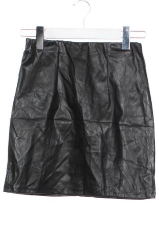Kožená sukně  ASOS, Velikost XXS, Barva Černá, Cena  69,00 Kč