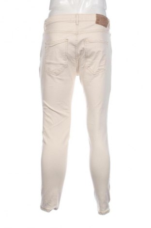 Férfi farmernadrág Pull&Bear, Méret M, Szín Ekrü
, Ár 2 649 Ft