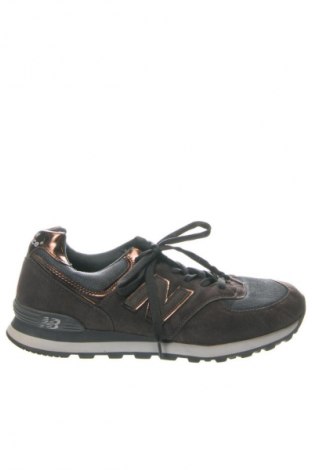 Мъжки обувки New Balance, Размер 44, Цвят Многоцветен, Цена 30,67 €