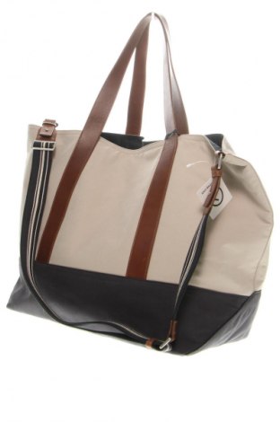 Cestovní taška  Tommy Hilfiger, Barva Vícebarevné, Cena  2 049,00 Kč