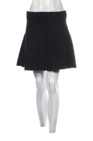 Sukňa Amisu, Veľkosť M, Farba Čierna, Cena  5,95 €