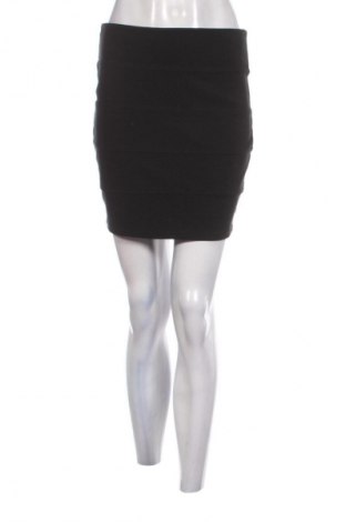 Sukňa Amisu, Veľkosť M, Farba Čierna, Cena  1,95 €