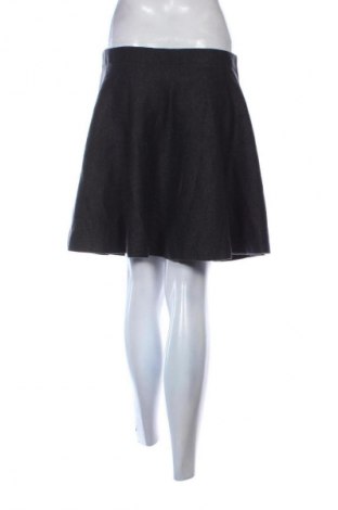 Пола Atmosphere, Размер M, Цвят Сив, Цена 2,04 €