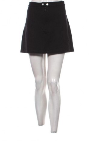 Пола Bershka, Размер L, Цвят Черен, Цена 2,04 €