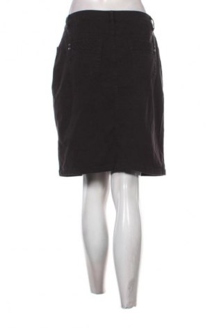 Sukně Brandtex, Velikost M, Barva Černá, Cena  59,00 Kč