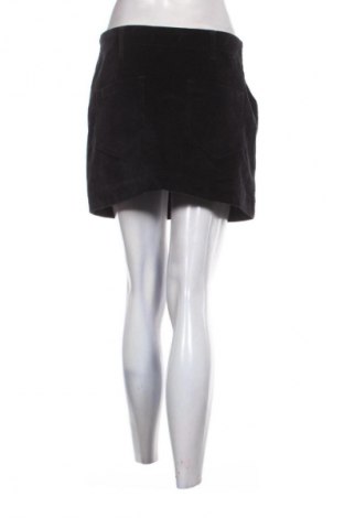 Пола Circle of  Trust, Размер M, Цвят Черен, Цена 2,04 €