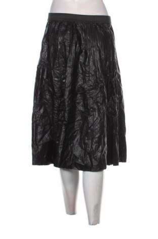 Пола Clockhouse, Размер S, Цвят Черен, Цена 2,04 €