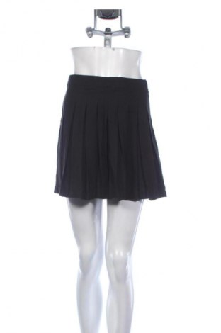 Пола Cropp, Размер S, Цвят Черен, Цена 9,20 €