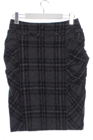 Fustă Dika, Mărime M, Culoare Multicolor, Preț 42,99 Lei