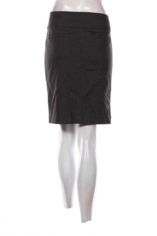 Spódnica George, Rozmiar M, Kolor Kolorowy, Cena 27,40 zł