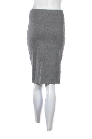 Пола H&M Divided, Размер M, Цвят Сив, Цена 3,57 €