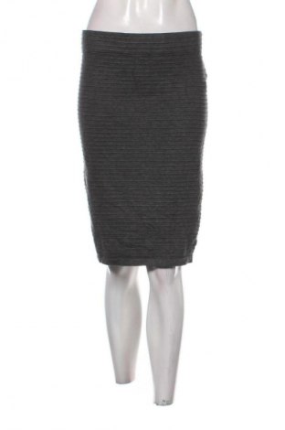 Пола Hema, Размер L, Цвят Сив, Цена 2,04 €