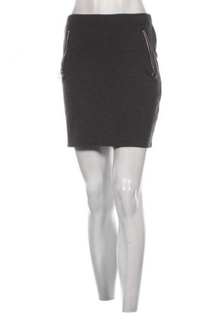 Sukňa Janina, Veľkosť M, Farba Sivá, Cena  1,95 €