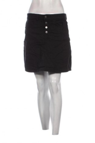 Пола Jdy, Размер M, Цвят Черен, Цена 2,04 €