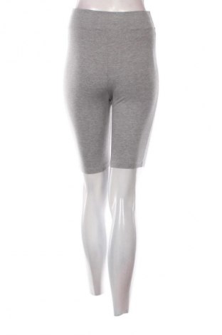 Пола LeGer By Lena Gercke X About you, Размер M, Цвят Зелен, Цена 2,55 €