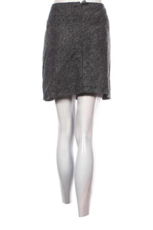 Rock Marie Lund, Größe M, Farbe Grau, Preis € 1,99