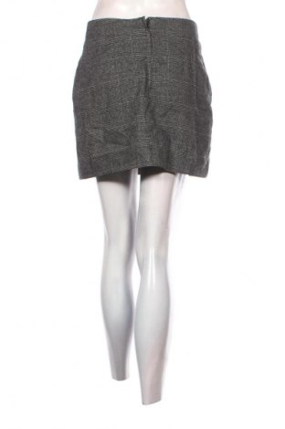 Пола Monki, Размер M, Цвят Сив, Цена 2,04 €