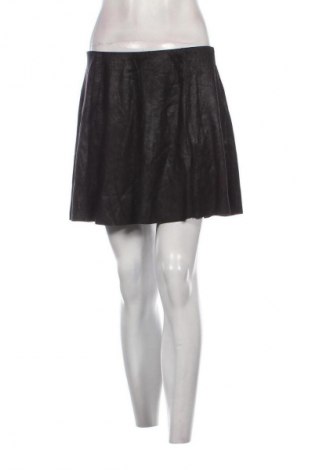 Пола ONLY, Размер M, Цвят Черен, Цена 2,04 €