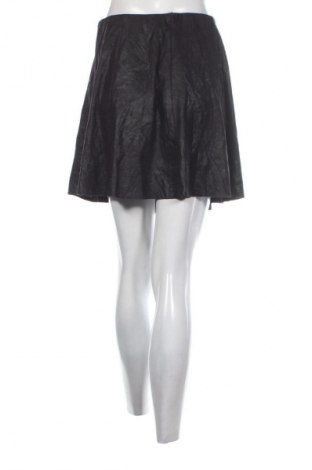 Пола ONLY, Размер XL, Цвят Черен, Цена 2,55 €