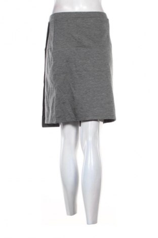 Пола Opus, Размер S, Цвят Сив, Цена 2,55 €