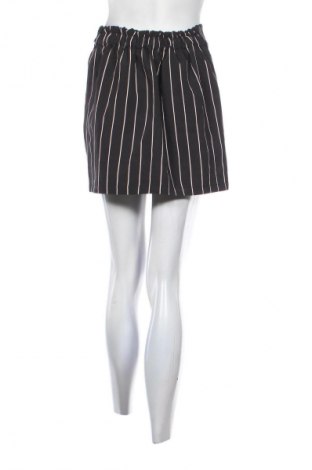 Пола Pull&Bear, Размер L, Цвят Многоцветен, Цена 2,55 €