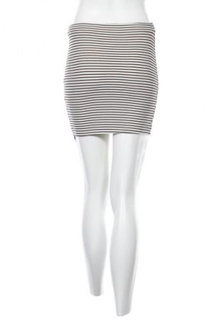 Пола Pull&Bear, Размер S, Цвят Многоцветен, Цена 2,04 €