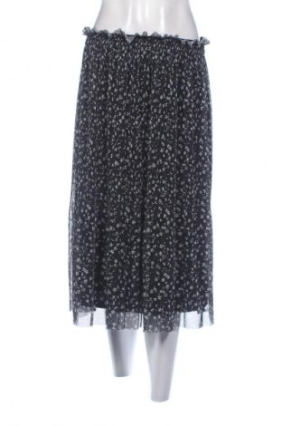 Sukně Reserved, Velikost M, Barva Vícebarevné, Cena  119,00 Kč