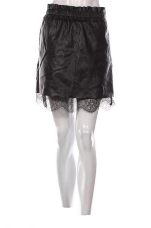 Spódnica Reserved, Rozmiar S, Kolor Czarny, Cena 12,99 zł