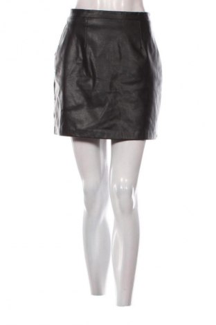 Пола River Island, Размер S, Цвят Черен, Цена 3,57 €