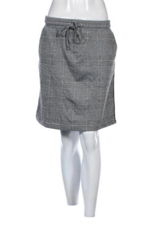 Пола Unbranded, Размер XL, Цвят Многоцветен, Цена 2,04 €