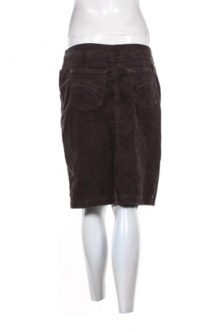 Пола Unbranded, Размер M, Цвят Кафяв, Цена 2,04 €