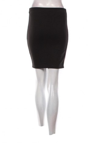 Пола Unbranded, Размер S, Цвят Черен, Цена 2,04 €