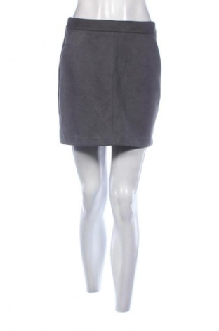 Пола Vero Moda, Размер S, Цвят Сив, Цена 3,06 €